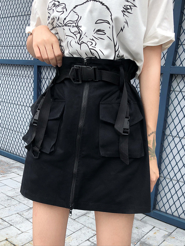 Buckle Waist Zip Up Cargo Mini Skirt