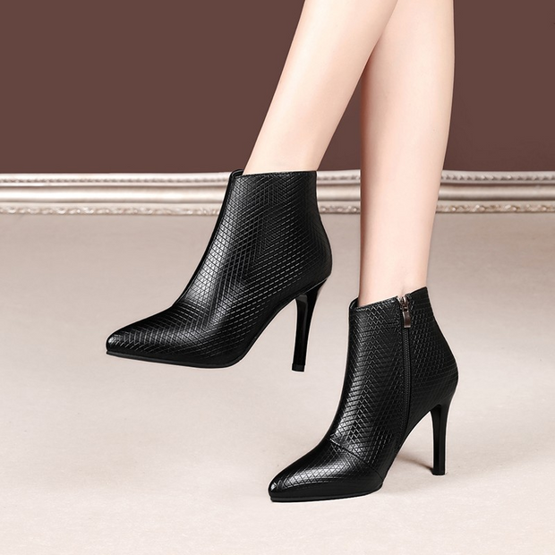 Pointed Toe Leather Ankle Boots with Zipper